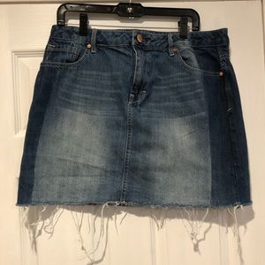 1822 Denim Skirt